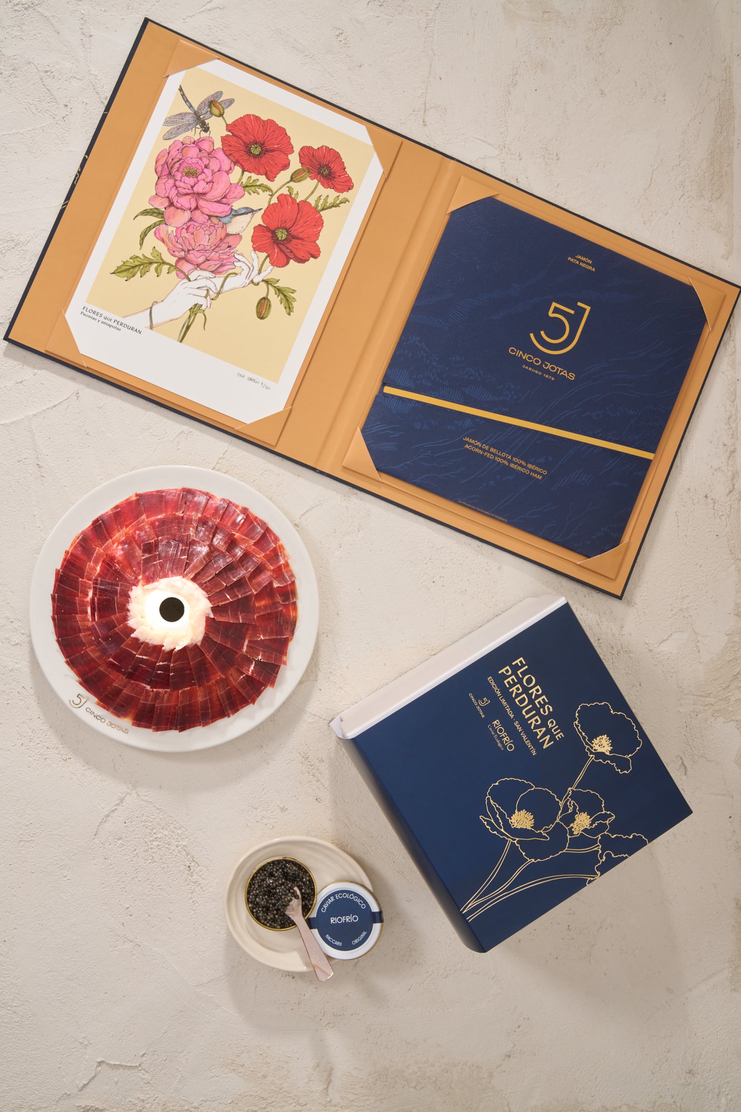 Pack "Peonías y Amapolas", jamón Cinco Jotas y caviar Riofrío