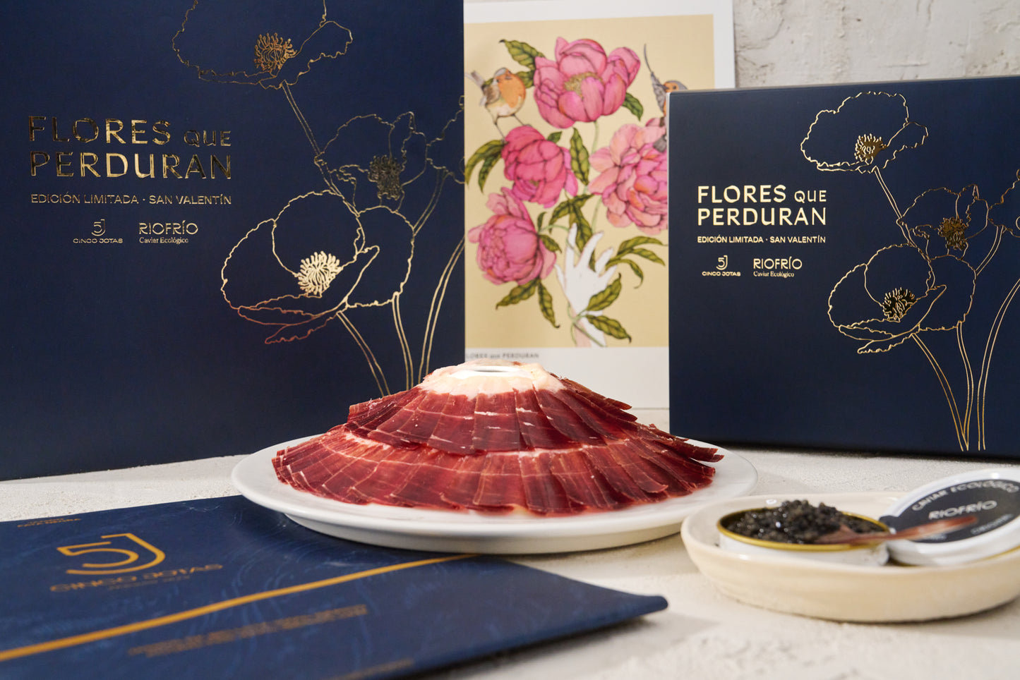 Pack "Peonías", jamón Cinco Jotas y caviar Riofrío